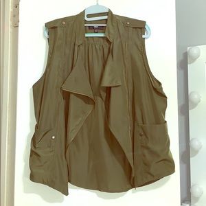 Mossimo green vest/top silky